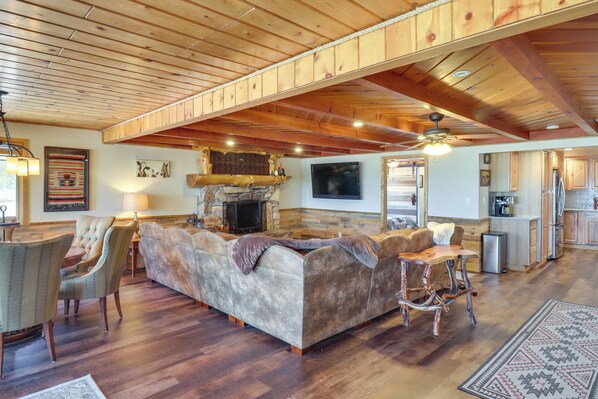 House (3 Bedrooms) | Interior - Fire Pit & Grill: Waterfront Cabin in Lakeside! (Lakeside)