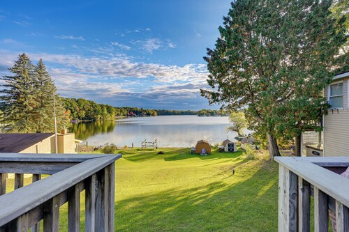 Northern Michigan Vacation Rental on Crooked Lake!