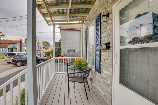 Apartment (2 Bedrooms) | Interior - Central Auburn Apartment w/ Porch: Pets Welcome! (Auburn)