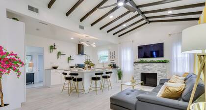 Stylish Miami Home: 2 Mi to Intracoastal Waterway!