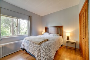 House (2 Bedrooms)