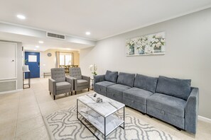 Căn hộ (2 Bedrooms) | Nội thất