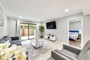 Interior - Resort Perks, Private Patio: Palm Springs Condo! (Palm Springs)