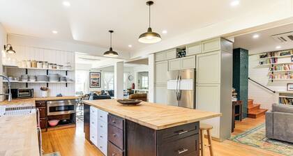 Historic Bar Harbor Home ~ 2 Blocks to Main St!