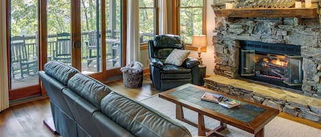 Apartment (2 Bedrooms) | Front of property