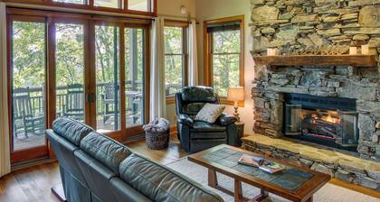 Mtn-view Condo w/ Screened Porch in Burnsville!