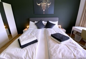 4 bedrooms, desk, iron/ironing board, free WiFi - 9701 Ferienhaus Röns (Röns)
