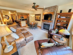 Smart TV, fireplace, DVD player