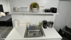 Interior - Modern Apt! Close to Tavares! Cozy w/ Private entrance!! (Leesburg)