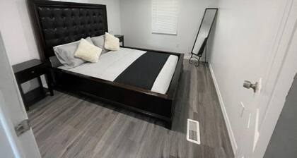 Modern Apt! Close to Tavares! Cozy w/ Private entrance!!