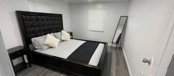 Modern Apt! Close to Tavares! Cozy w/ Private entrance!!