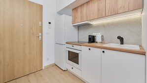 Unclassified image, 4 of 18, button - Beautiful Studio Tęczowa by Renters (Wroclaw)
