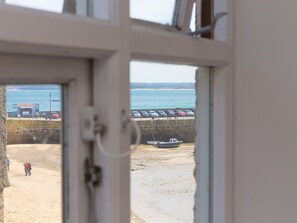 Beach/ocean view - 5 St Brigids (St Ives)