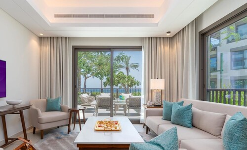 Dream Inn - 2BR Apartment with Beach Access