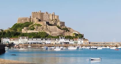6 Gorey Pier