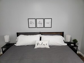 4 室のベッドルーム、アイロン / アイロン台、WiFi、ベッドシーツ