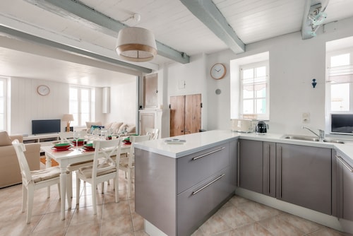 Typical local house for 6 in La Flotte en Ré