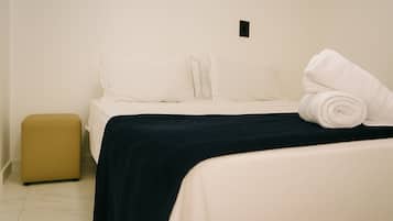 Apartamento | 2 dormitorios, cortinas opacas, tabla de planchar con plancha