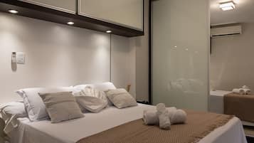 Apartment | 2 bedrooms, blackout drapes, iron/ironing board, free WiFi