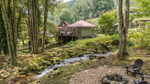 Exterior - Haven on the Creek Beautiful Creekside Retreat (Sylva)