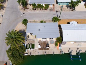 Exterior - Marlin Manor~ Waterfront Home 2min to Open Ocean! (Marathon)