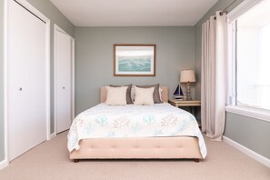 3 chambres, fer et planche à repasser, lit parapluie, Wi-Fi