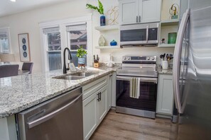 House (2 Bedrooms) | Private kitchen