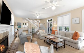 スマートテレビ、暖炉