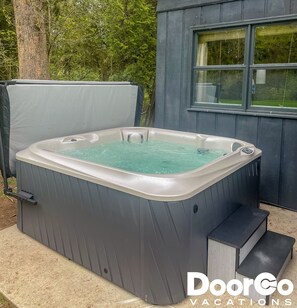 Baignoire à remous extérieure