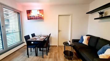Deluxe Apartment | Living area