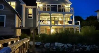 The Sea Eagle - Luxury 5 BR Waterfront Home in Boothbay Harbor with private dock