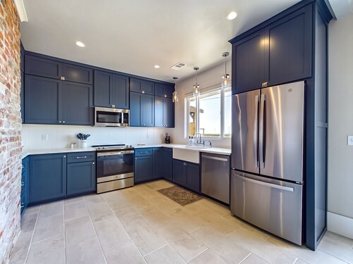 Sunset Bliss, Oceanview, Luxury, Hot Tub