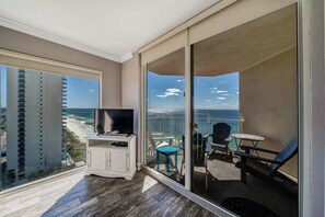 Smart TV - Tidewater1418 Corner Views WOW, FREE Golf & Tix, Pools, Hot Tubs by Pier Park (Panama City Beach)