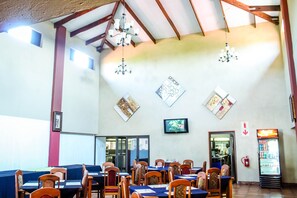 Breakfast, lunch, dinner and brunch served - Zororo Lodge (Polokwane)