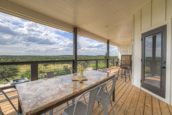 Outdoor dining