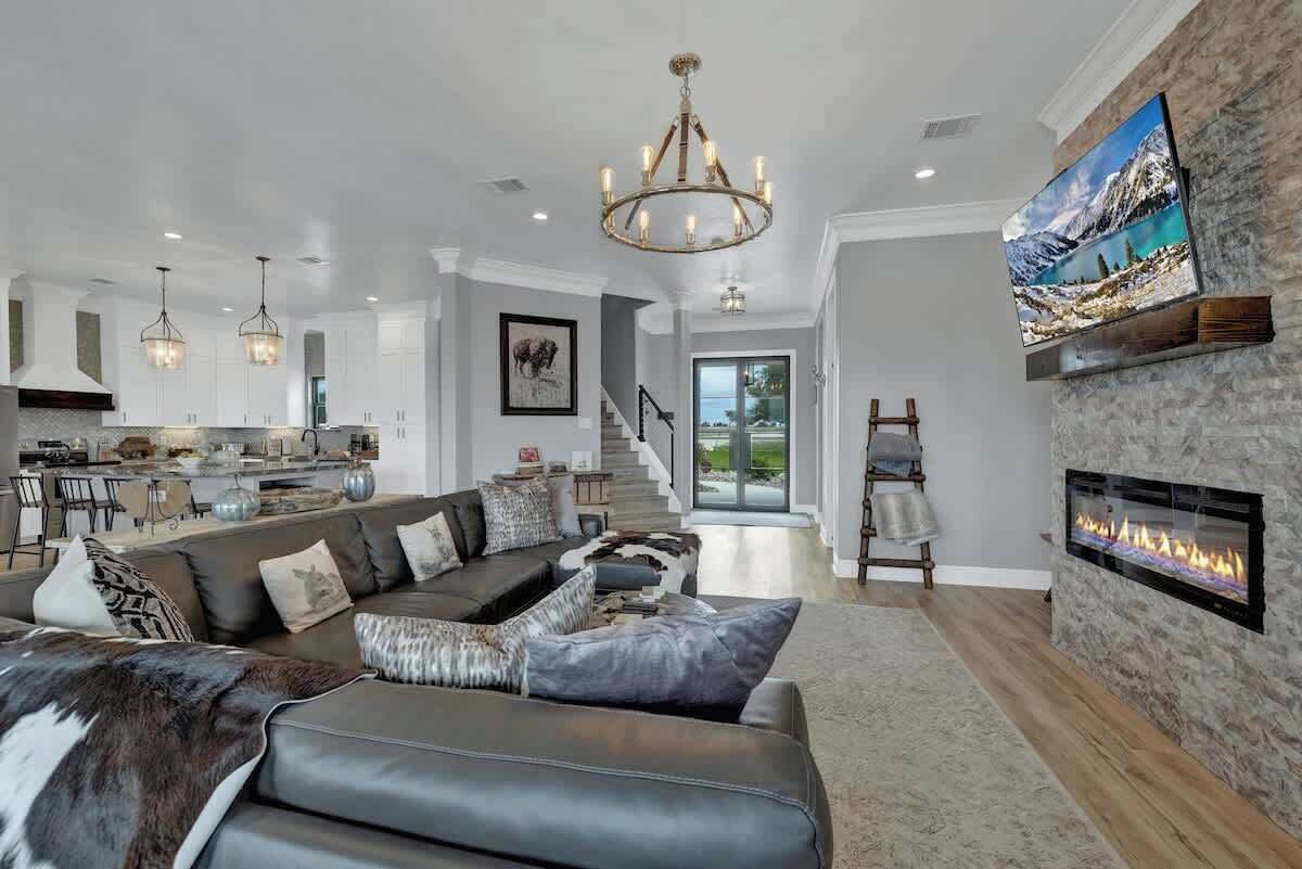 智能電視、壁爐、 辦公室