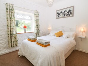 1 bedroom, individually decorated, individually furnished, free WiFi - Coed y Glyn Bach Equestrian (Caernarfon)