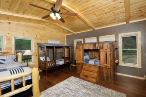 7 habitaciones, escritorio, cuna de viaje y wifi gratis 
