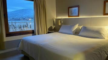 Minibar, wifi gratis, ropa de cama