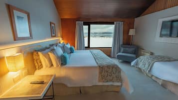 Chambre Triple Supérieure, vue mer | Minibar, Wi-Fi gratuit, draps fournis