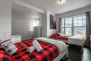 5 quartos, Wi-Fi, roupa de cama