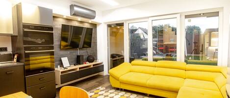 Smart TV, video games, stereo