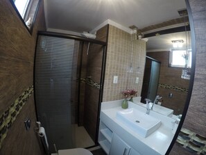 Haartrockner, Seife, Toilettenpapier
