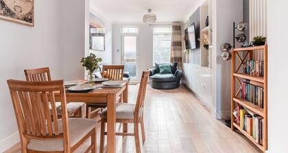Cosy Ipswich Home