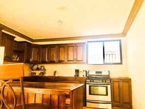 Private kitchen - Large gated house in Port-au-Prince Haiti
(Port-au-Prince)