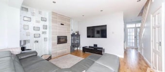 Stunning 4-bed House in Gidea Park