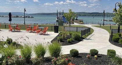 Canandaigua Lake Manor