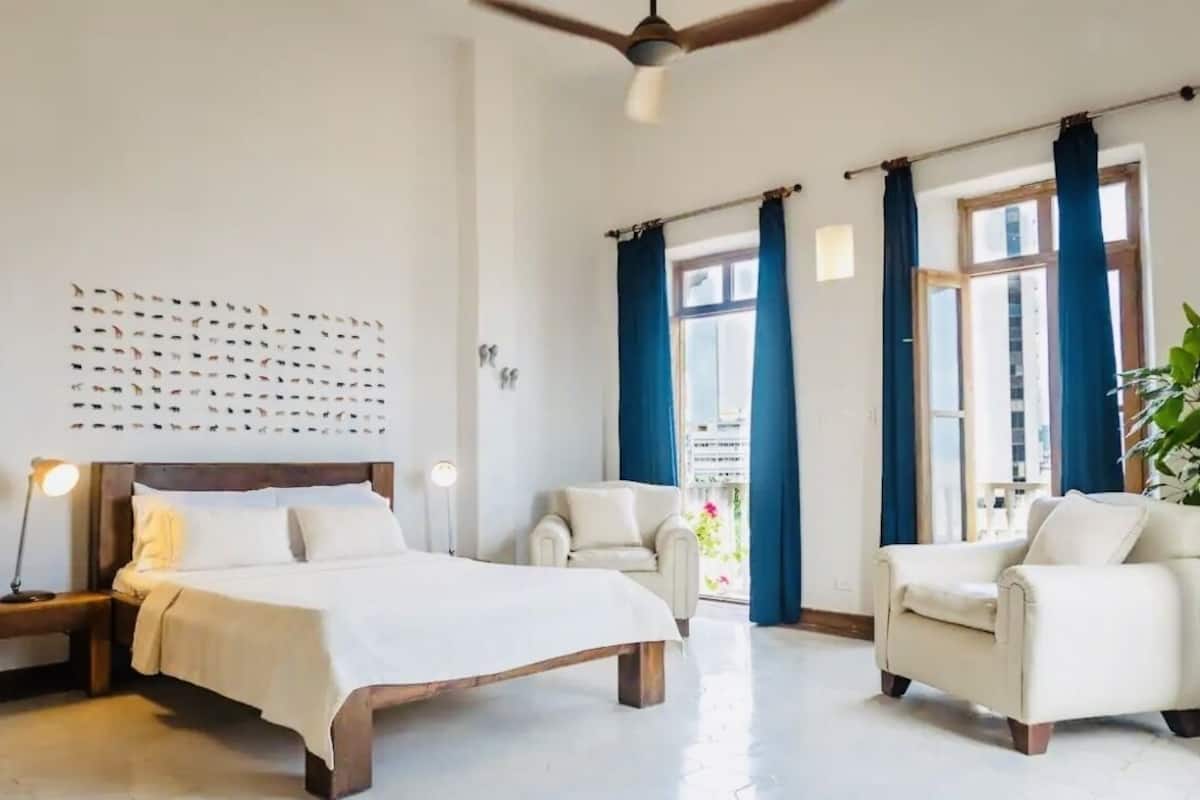 Loft Prestige | Coffre-fort, bureau, rideaux d’obscurcissement, accès au Wi-Fi (inclus)