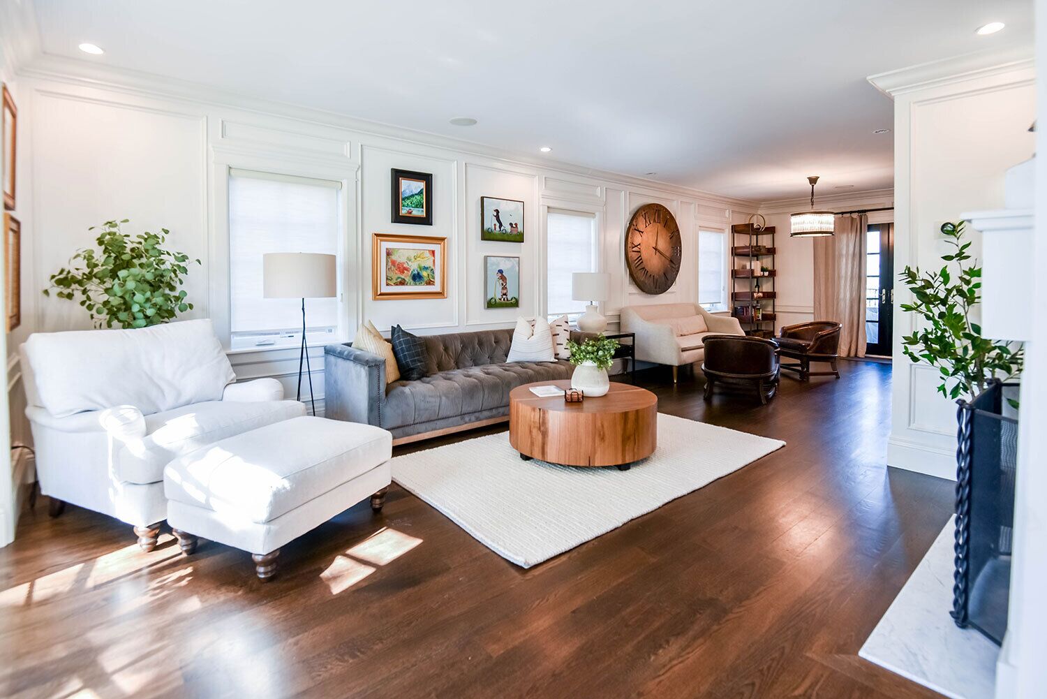 Smart TV, fireplace, books, printers