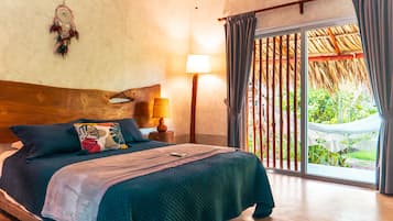 Quarto casal | 1 quarto, cofres nos quartos, individualmente decorados